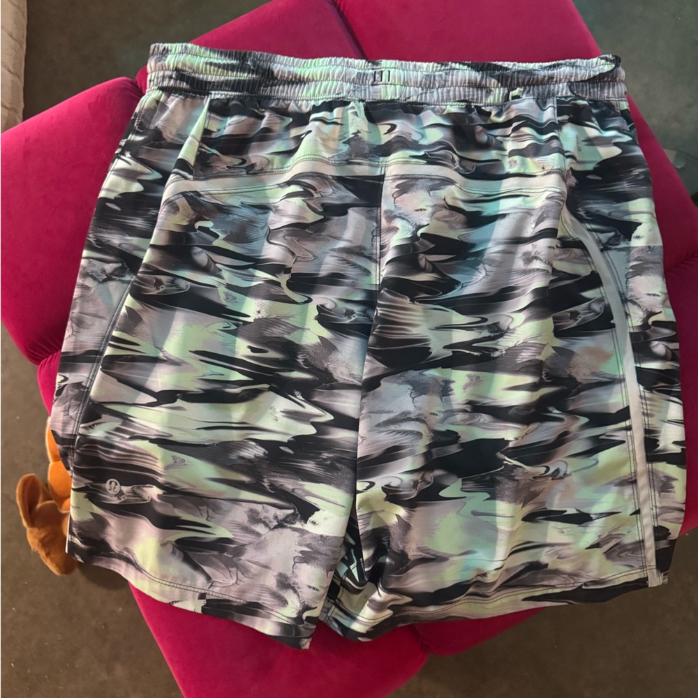 Men's Lululemon Pace Breaker Linerless 7" Shorts